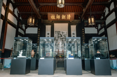 展现了保守工艺美术身手的奇特魅